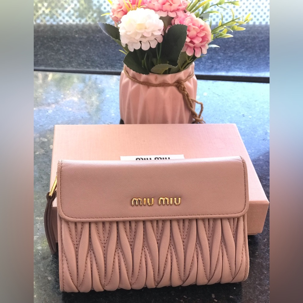 Authentic & Preloved Miu Miu Metalasse Compact Wa… - image 1